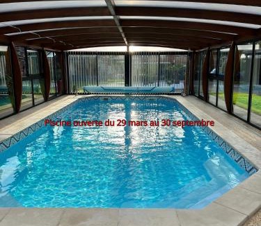 Lestrem Apartment | Gîte Cosy Avec piscine Chauffée 6 personnes