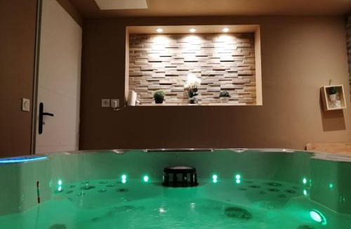 Serez House | Gîte Cosy Jacuzzi privatif proche Paris et Giverny
