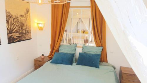 Azay-sur-Indre House | Gîte cosy, nature, piscine chauffée en plein coeur des Châteaux de la Loire