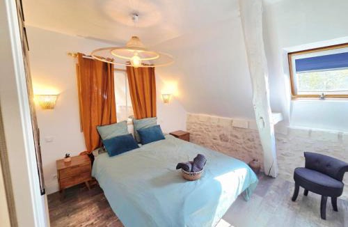Azay-sur-Indre House | Gîte cosy, nature, piscine chauffée en plein coeur des Châteaux de la Loire