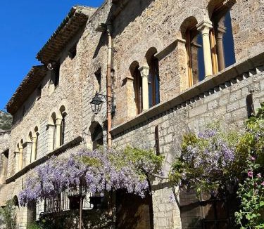 Saint-Guilhem-le-Desert Apartment | Gîte Custhom St Guilhem-le-Désert