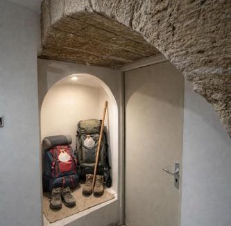 Saint-Come-d'Olt Hostel | Gîte d'étape Côme à la maison - Sur le GR 65 -Saint Côme d'Olt