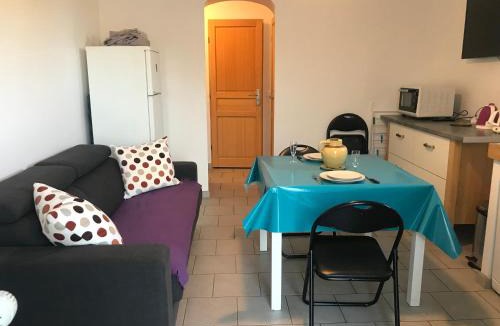 Die House | Gîte d'étape d'Aurouses