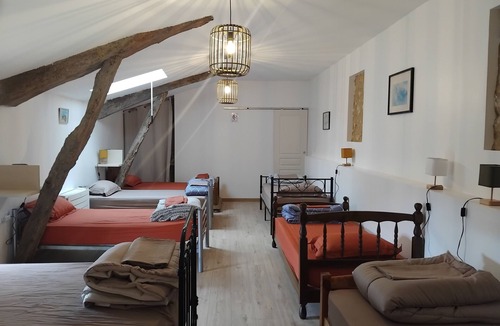 Beaumont Other | Gîte d'étape le relais de l'espérance sleeps 8