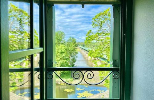 Briare Bed & Breakfast | Gîte d'étape sur le Pont-Canal de Briare - FR-1-590-454