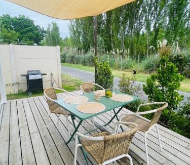 Izon House | Gîte d Anglade