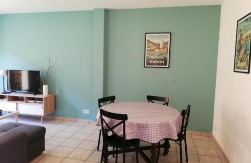 Oudon Apartment | Gîte d'Anouck au coeur d'Oudon proche baignade