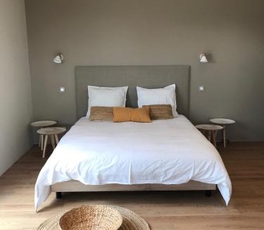 Cazevieille House | Gîte d'exception 4étoiles "La Villa du Pic St Loup"