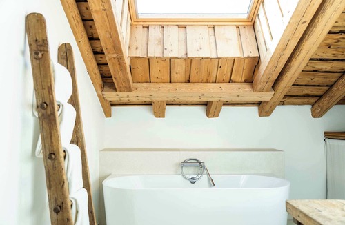 Premanon Hostel | Gîte d'exception avec vue panoramique