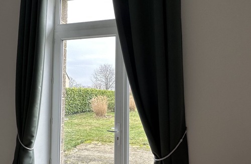 Saint-Brice-de-Landelles House | Gîte de Campagne Près du Mont St-michel, Avec Jardin et Accès Piscine