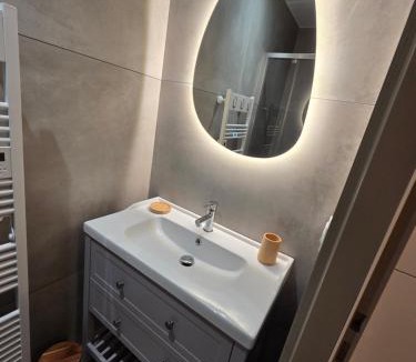 Saint-Christophe-sur-Conde Villa | Gîte de la communette