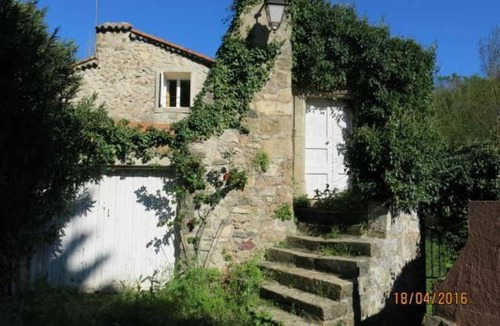 Saint-Etienne-de-Gourgas House | Gîte de la Brèze - SAINT-ETIENNE-DE-GOURGAS