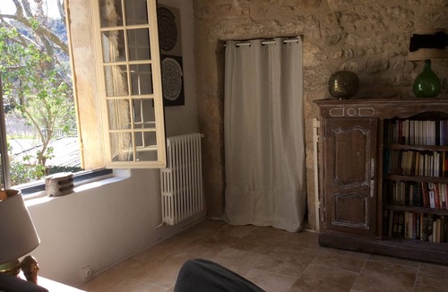 Ansouis House | Gîte Dans Bâtisse du 17ème Siècle