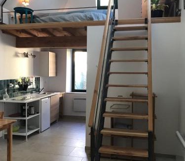 Lezignan House | Gîte dans un petit village pyrénéen
