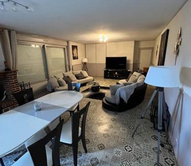 Haudricourt House | Gîte de Beaufresne