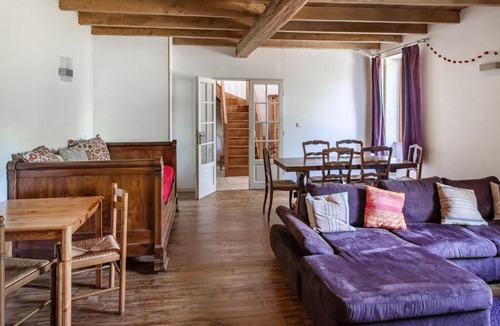 Saint-Sulpice-de-Ruffec House | Gîte De Chez Chenon