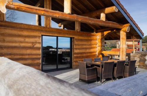 Saint-Jean-Soleymieux House | Gîte de Charme avec Jacuzzi dans Monts du Forez - FR-1-496-313