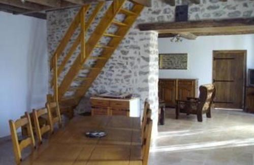 Saint-Leonard-des-Bois House | Gîte de charme rénové avec cheminée, terrasse et proche randonnées - Capacité 13 pers. - FR-1-410-179