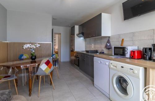 Nueil-sur-Layon House | Gîte de charme 4 pers avec spa privatif, terrasse, et équipements complets au cœur d'un village viticole - FR-1-622-20