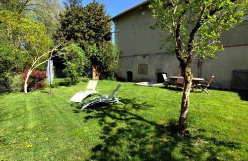 Ballan-Mire House | Gîte de charme avec parking, animaux admis, proche de Tours - FR-1-381-638