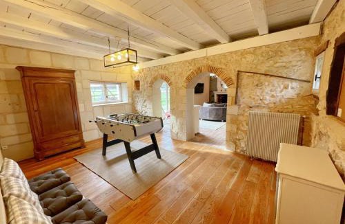Rille House | Gîte de charme avec piscine chauffée, salle de jeux, et salle de fitness proche du lac de Rillé - FR-1-381-563