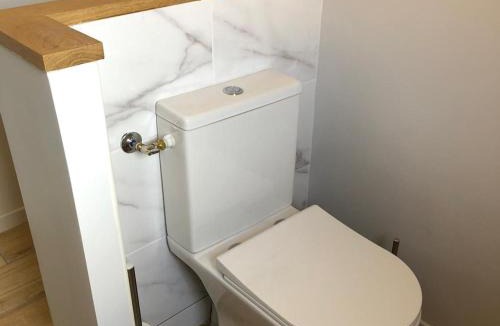 Saint-Jean-d'Asse House | Gîte de Charme : Calme, Nature, Proche du Mans, Terrasse, Jardin, Parking Privé - FR-1-410-397