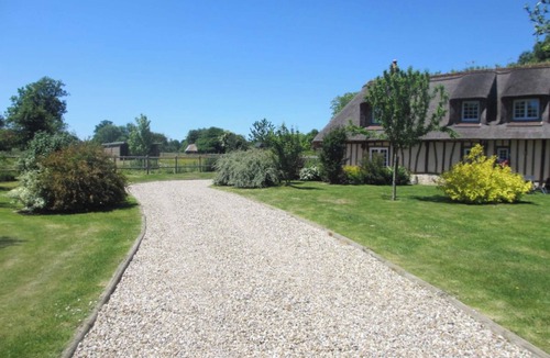 Campigny Cottage | Gîte de Charme: Chaumière 8 Personnes en Normandie
