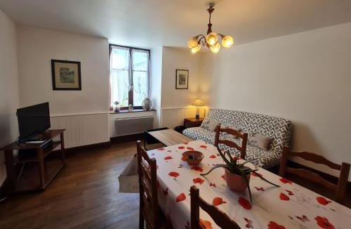 Pulney House | Gîte de charme dans ferme lorraine avec jardin clos, à proximité de sentiers et base de loisirs - FR-1-584-32