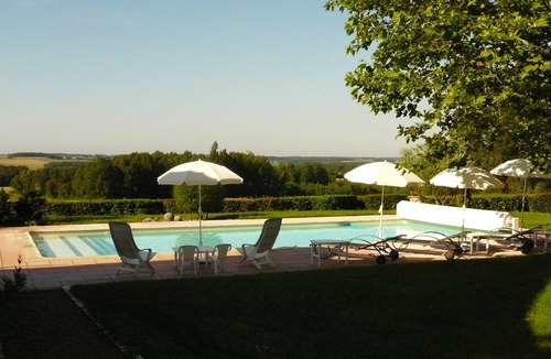 Varennes House | Gîte de Charme en Touraine + Heated swimming pool with view ! Pleine Nature ! 5 pers.
