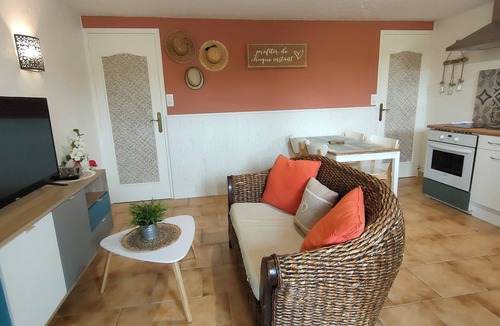 Massy House | Gîte de Charme "Le Temps du Bonheur" Avec Piscine Privée, Couverte ET Chauffée