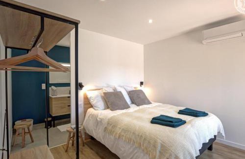 Luriecq House | Gîte de charme moderne, 5 suites privées, spa et jardin - FR-1-496-355