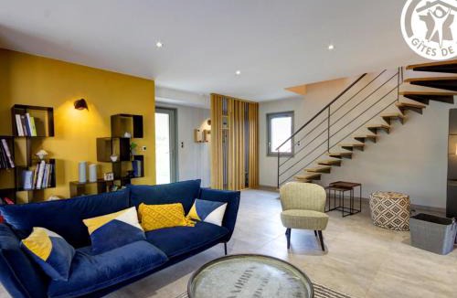 Montbrison House | Gîte de Charme pour 6 pers, Jardin & Étang privé - FR-1-496-157