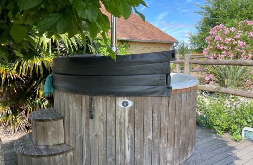 Teloche House | Gîte de charme près du Mans pour 4 avec piscine naturelle - FR-1-410-473