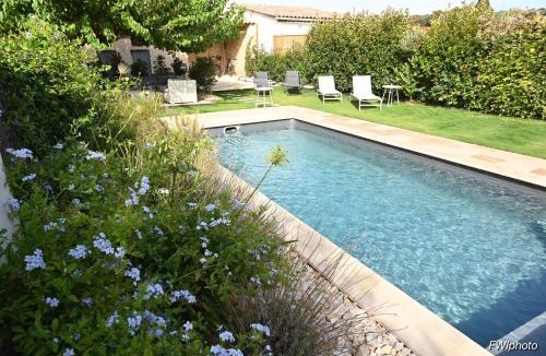Flaux House | Gîte de charme "Puisneuf" proche de Uzes