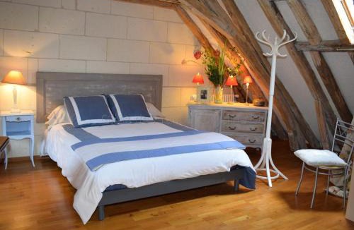 Loches House | Gîte de Charme Rénové, Idéal Famille, Centre-Ville, WiFi, Parking Gratuit, Vélo Bienvenue - FR-1-381-268