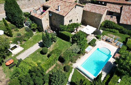 Juvinas Cottage | Gîte de charme - The 16th-century Mas L'Essenchaou