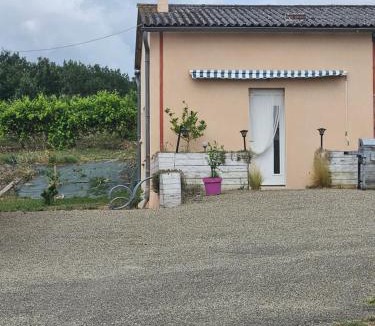 Fronton Apartment | gîte de Codeval