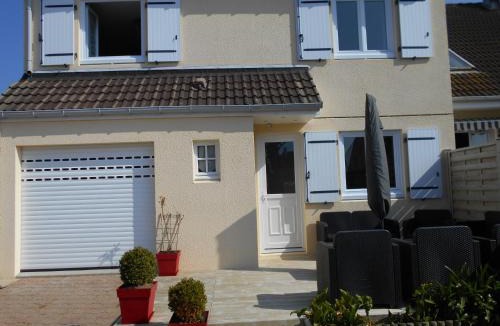 Bernieres-sur-Mer House | Gîte de Eric et Rose