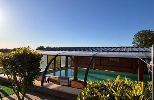 Pouligny-Notre-Dame Apartment | GÎTE de FONTARABIE