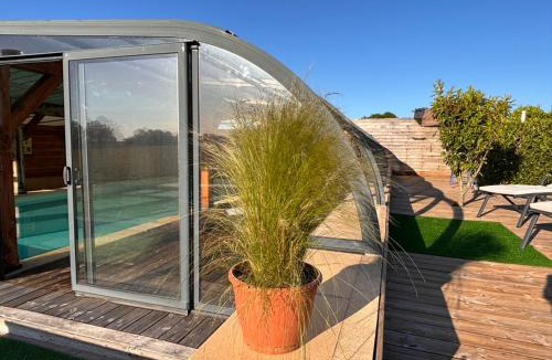 Pouligny-Notre-Dame Apartment | GÎTE de FONTARABIE