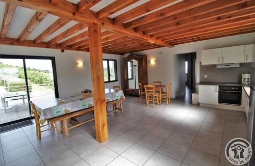 Bibost House | Gîte de Fort Jésus - BIBOST