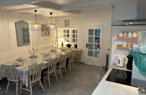 Saint-Hilaire-des-Loges House | Gîte des Hirondelles, La Maison des retrouvailles !