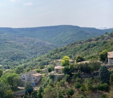Saint-Martin-le-Superieur House | gîte de Champoulas