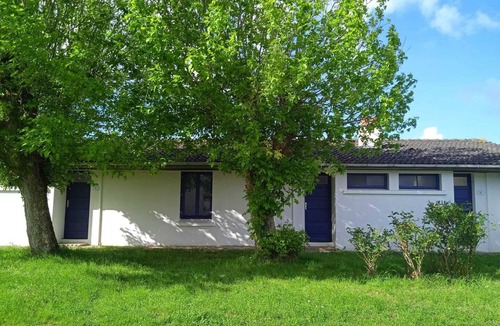 Saint-Michel-en-l'Herm Apartment | "gîte de L'aigue-marine"