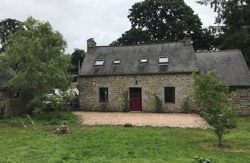 Saint-Nicolas-du-Pelem House | Gîte de Kergoubleau