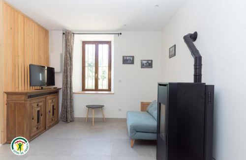 Saint-Simeon-de-Bressieux House | Gîte des Mouliniers