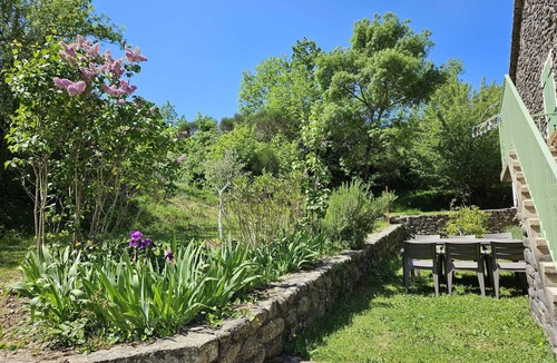 Saint-Vincent-de-Barres House | Gîte de la Fruitière: Swimming pool and Ardèche peace and quiet