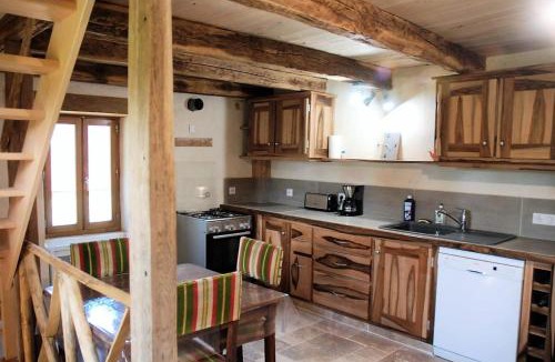 Saint-Merd-de-Lapleau Apartment | Gîte de France Gîte de coiral 3 épis - Gîte de France 2 personnes MAE-9524