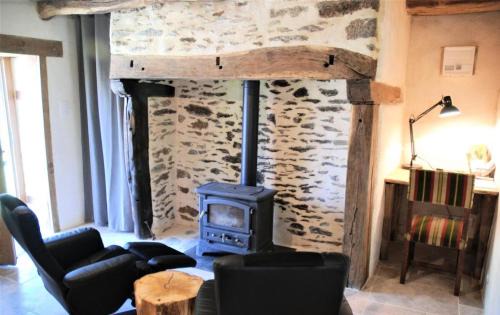 Saint-Merd-de-Lapleau Apartment | Gîte de France Gîte de coiral 3 épis - Gîte de France 2 personnes MAE-9524