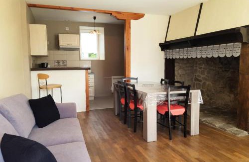 Alleyrat Apartment | Gîte de France à Alleyrat 3 épis - Gîte de France 4 personnes MAE-9324